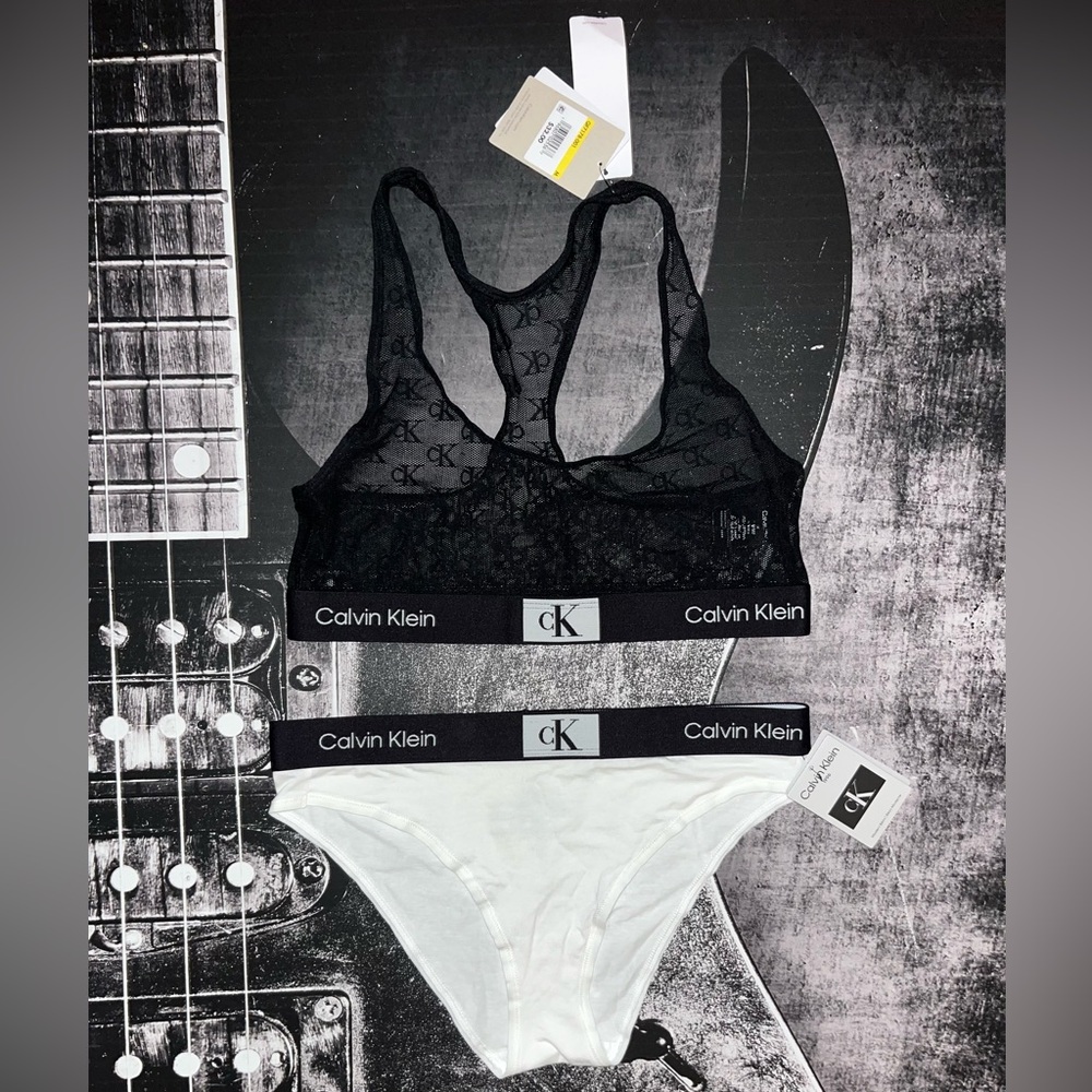 NWT Calvin Klein Set